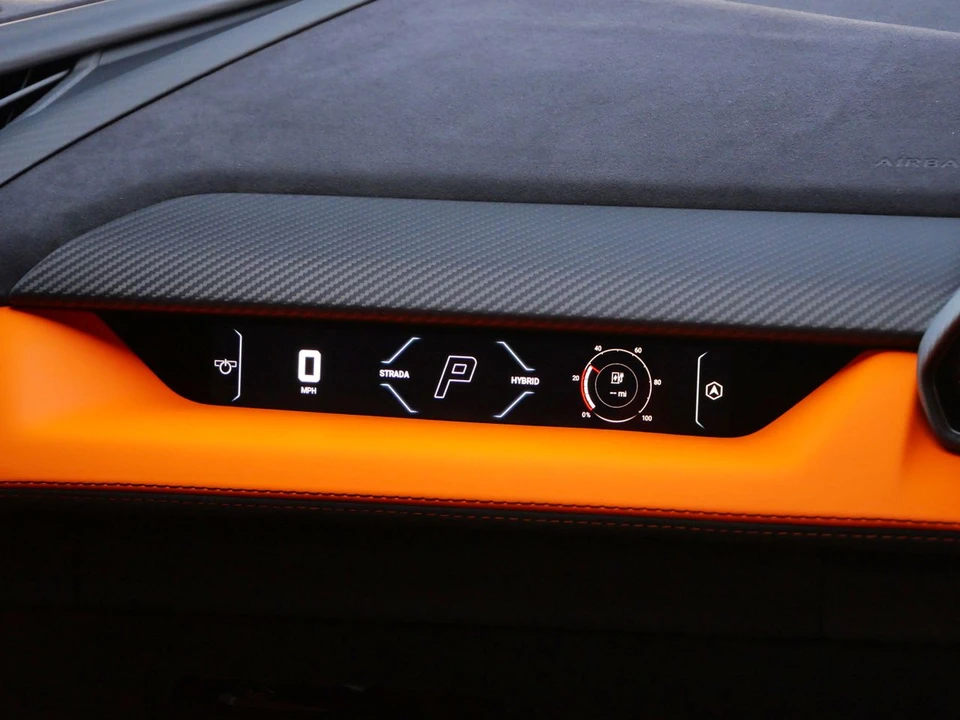 2026 Lamborghini Revuelto - Image 21 of 24