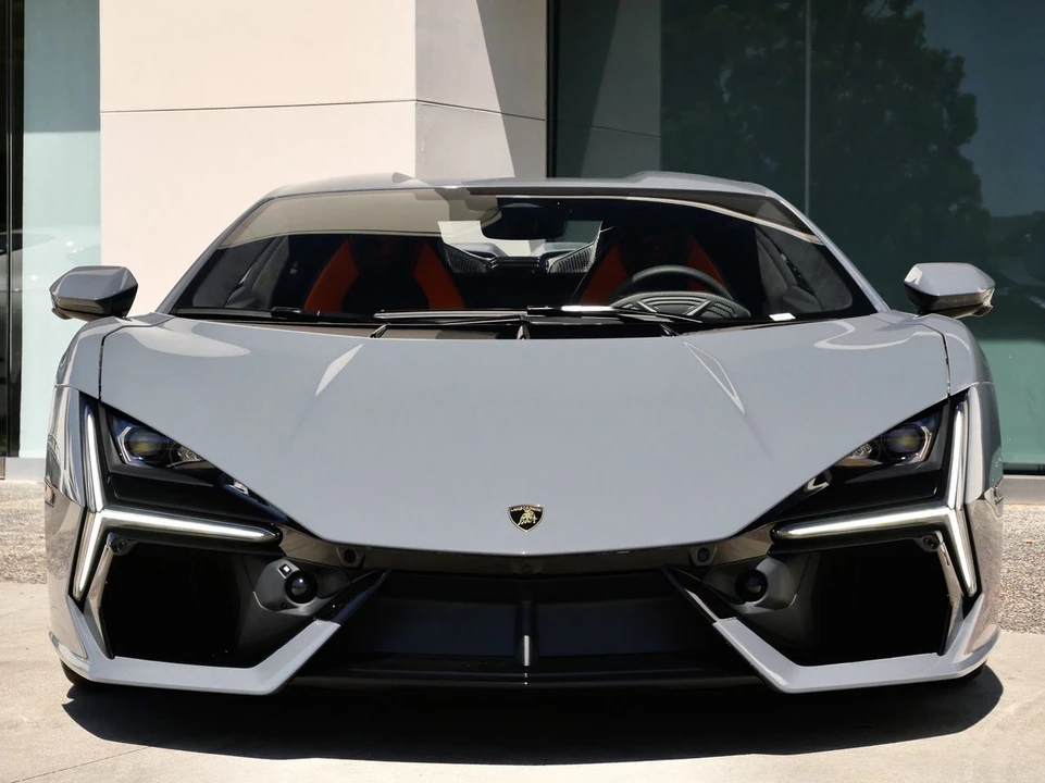 2026 Lamborghini Revuelto - Image 5 of 24