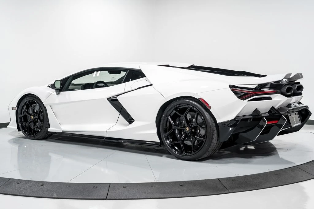 2026 Lamborghini Revuelto - Image 5 of 31