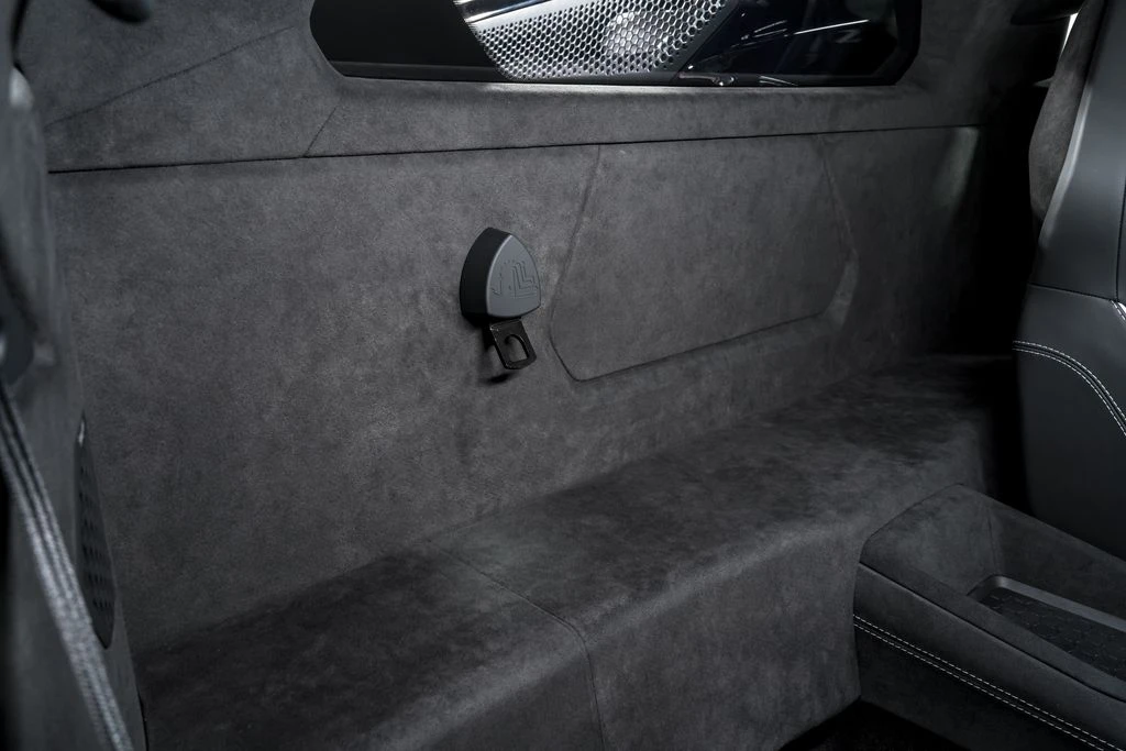 2026 Lamborghini Revuelto - Image 29 of 31