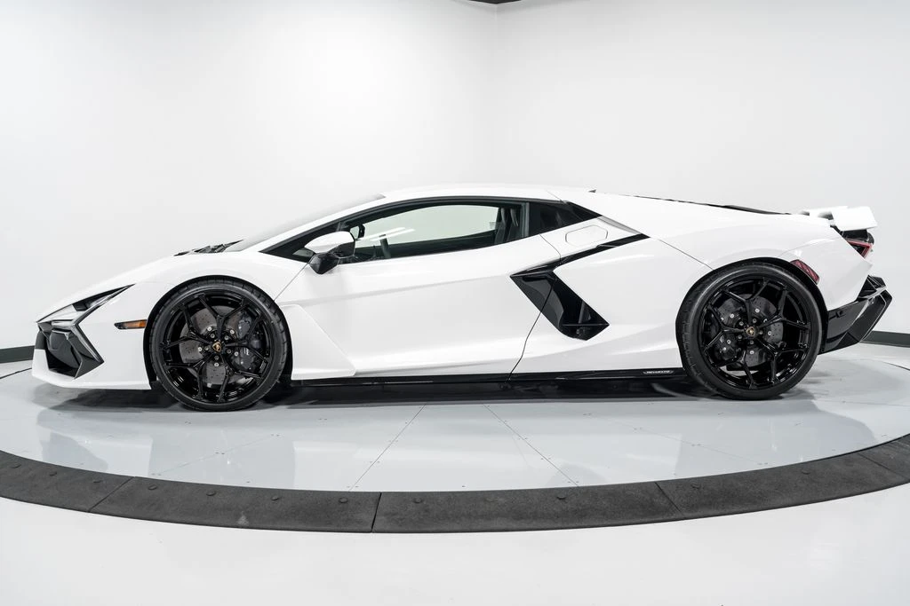 2026 Lamborghini Revuelto - Image 6 of 31