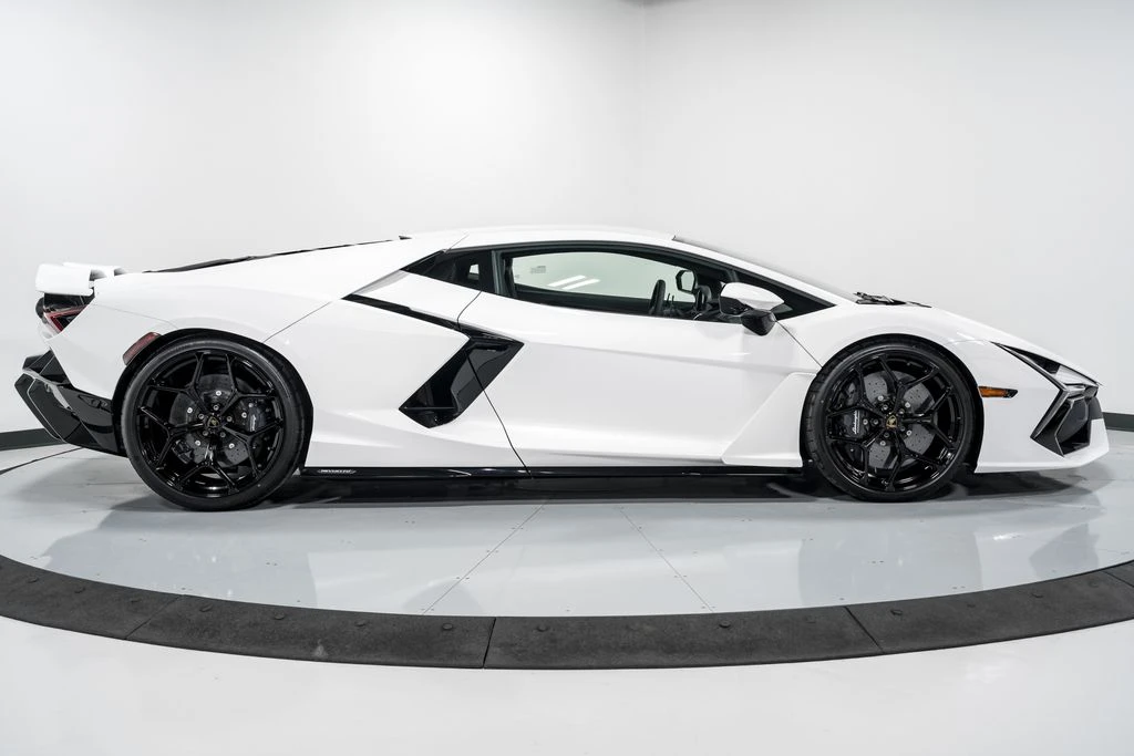 2026 Lamborghini Revuelto - Image 2 of 31