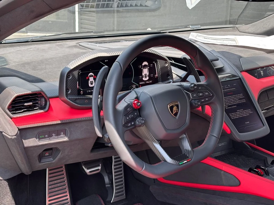 2026 Lamborghini Revuelto - Image 12 of 23