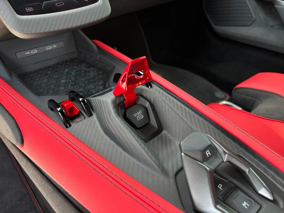 2026 Lamborghini Revuelto - Image 16 of 23