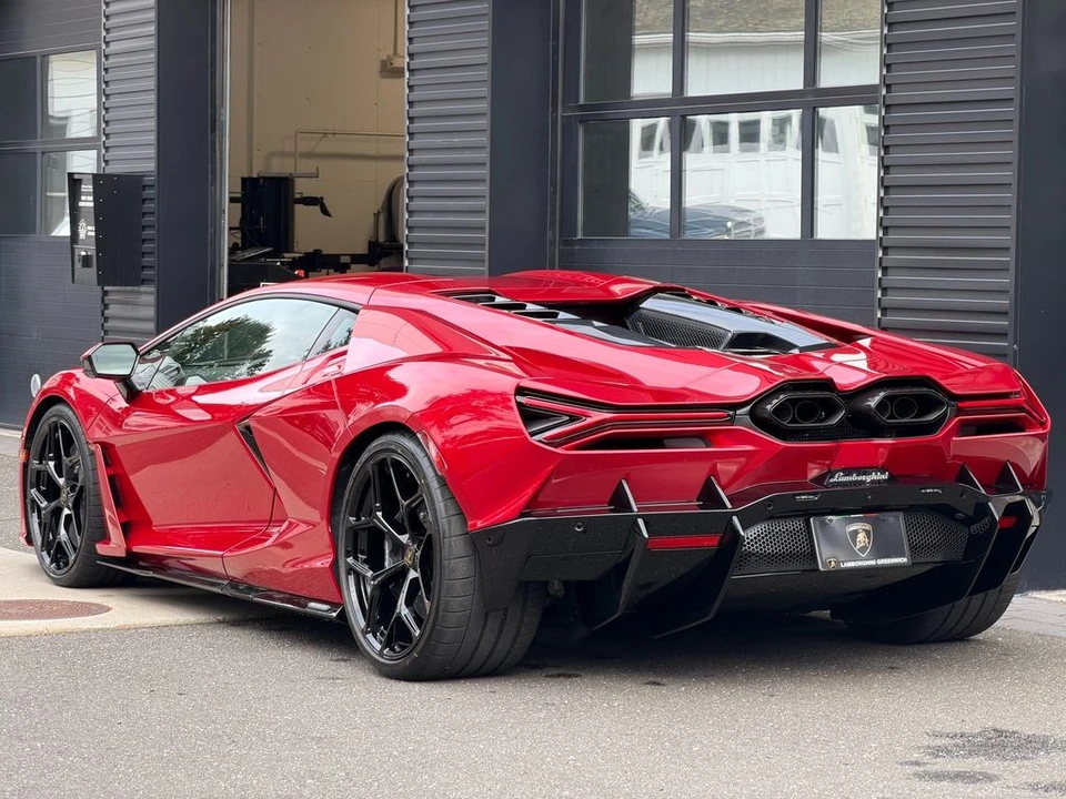 2026 Lamborghini Revuelto - Image 3 of 21