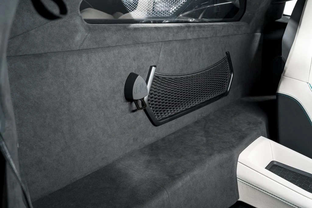 2026 Lamborghini Revuelto - Image 29 of 31