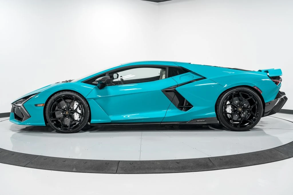 2026 Lamborghini Revuelto - Image 6 of 31