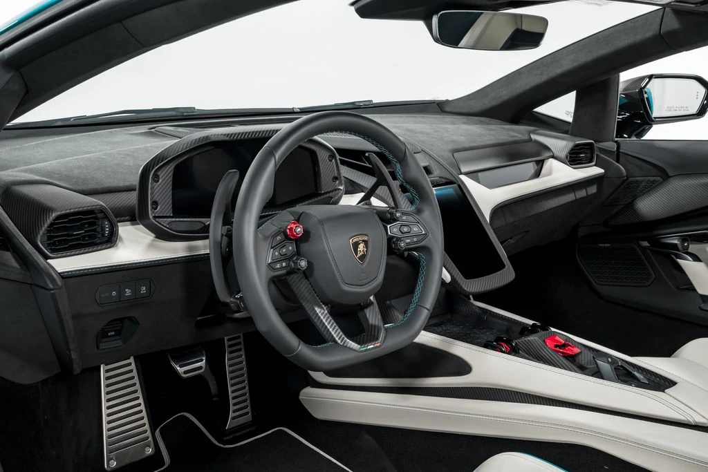 2026 Lamborghini Revuelto - Image 11 of 31
