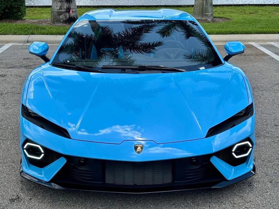 2026 Lamborghini Temerario - Image 2 of 12