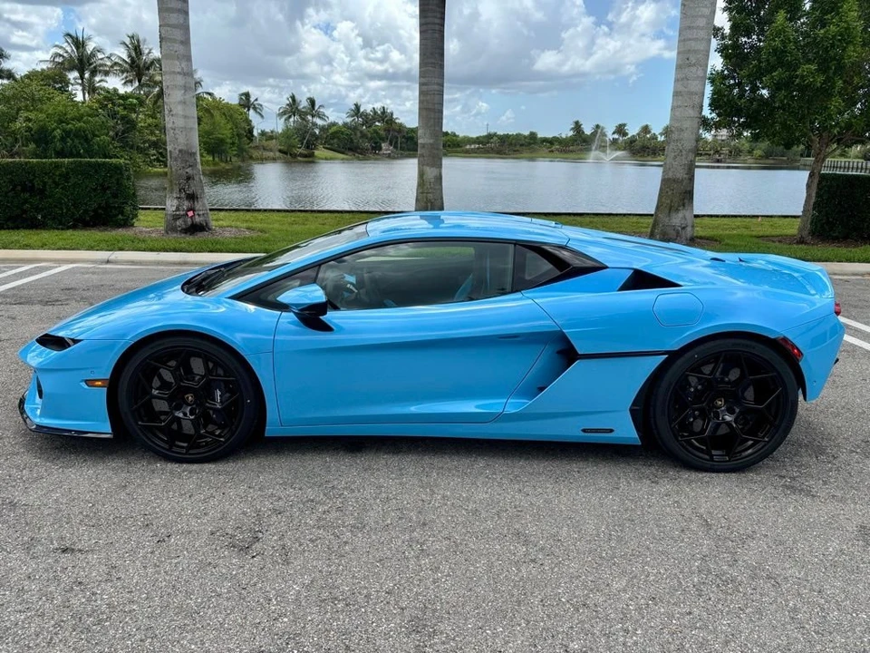 2026 Lamborghini Temerario - Image 5 of 12