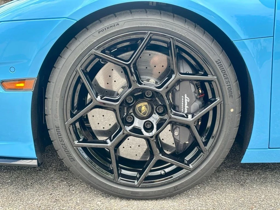 2026 Lamborghini Temerario - Image 11 of 12