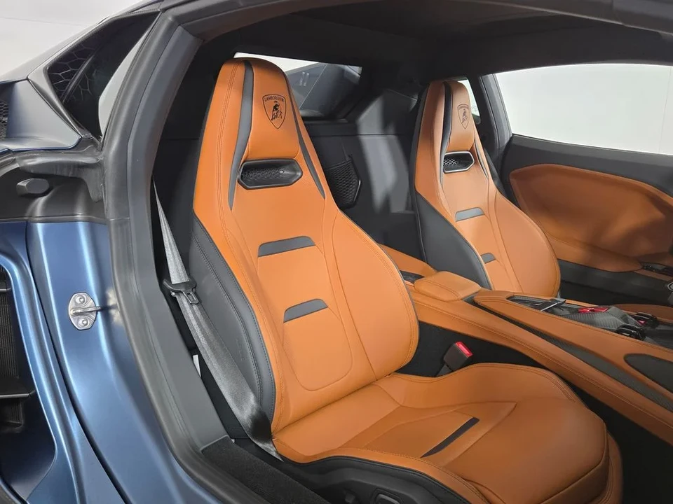 2026 Lamborghini Temerario - Image 17 of 24