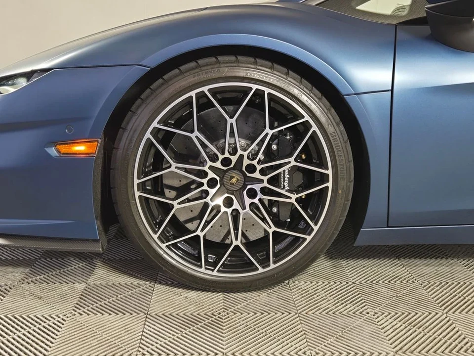 2026 Lamborghini Temerario - Image 11 of 24