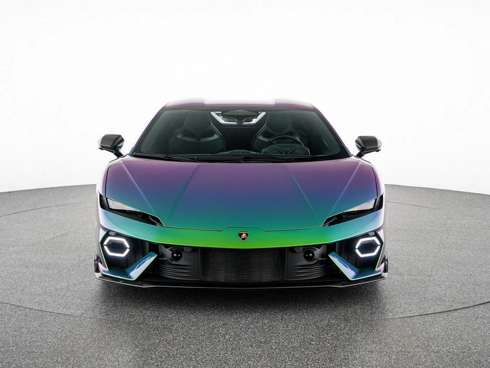 2026 Lamborghini Temerario - Image 9 of 31