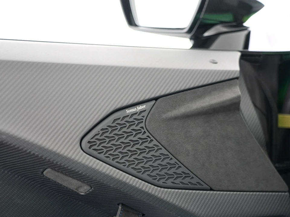 2026 Lamborghini Temerario - Image 15 of 31