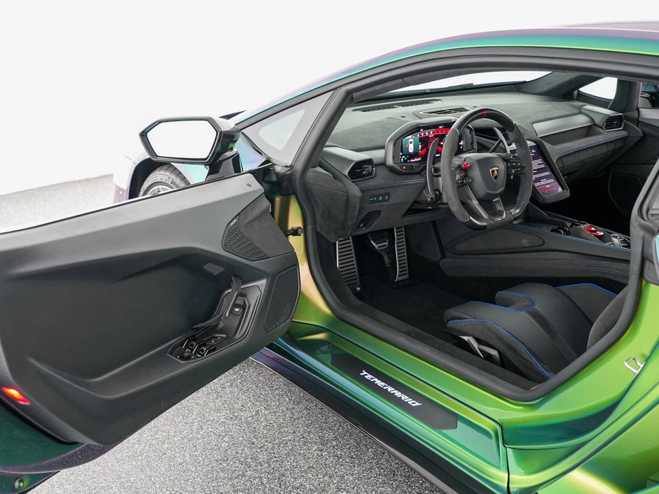 2026 Lamborghini Temerario - Image 12 of 31