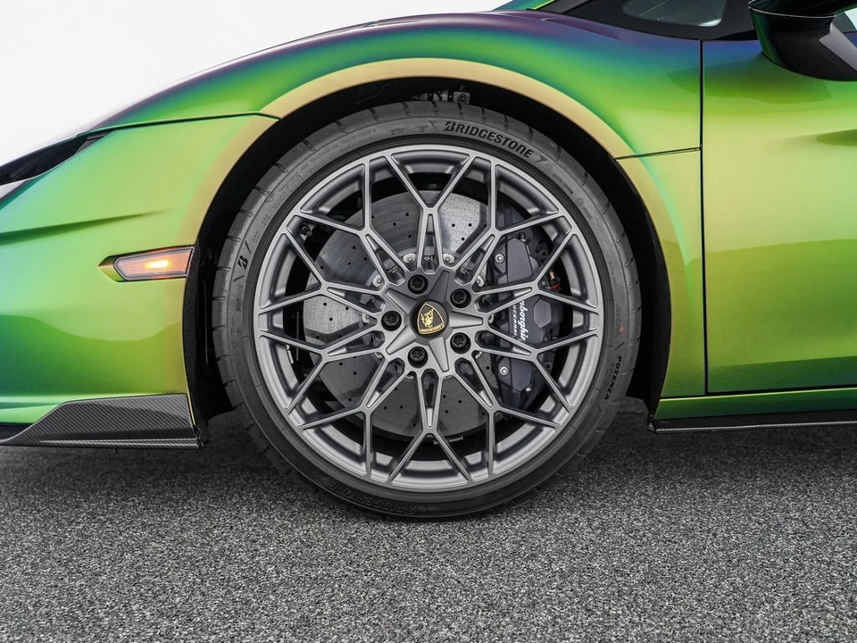 2026 Lamborghini Temerario - Image 30 of 31