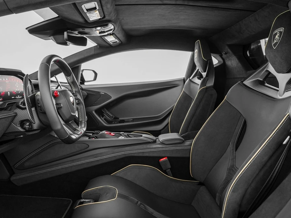 2026 Lamborghini Temerario - Image 17 of 31