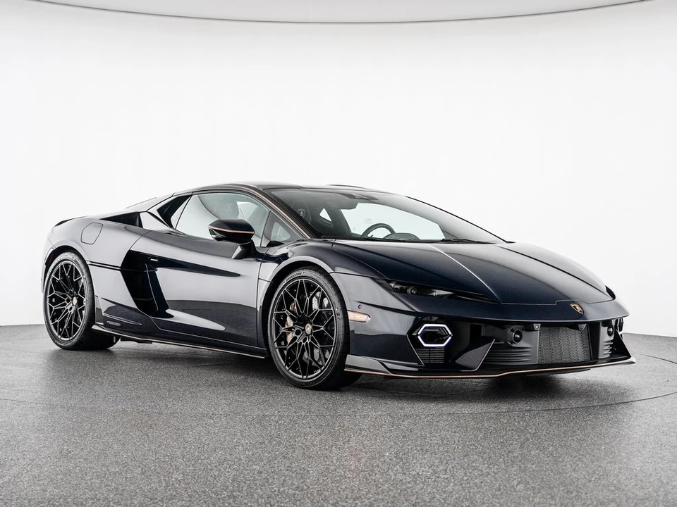 2026 Lamborghini Temerario - Image 8 of 31