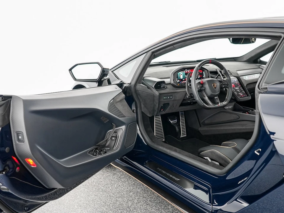 2026 Lamborghini Temerario - Image 12 of 31