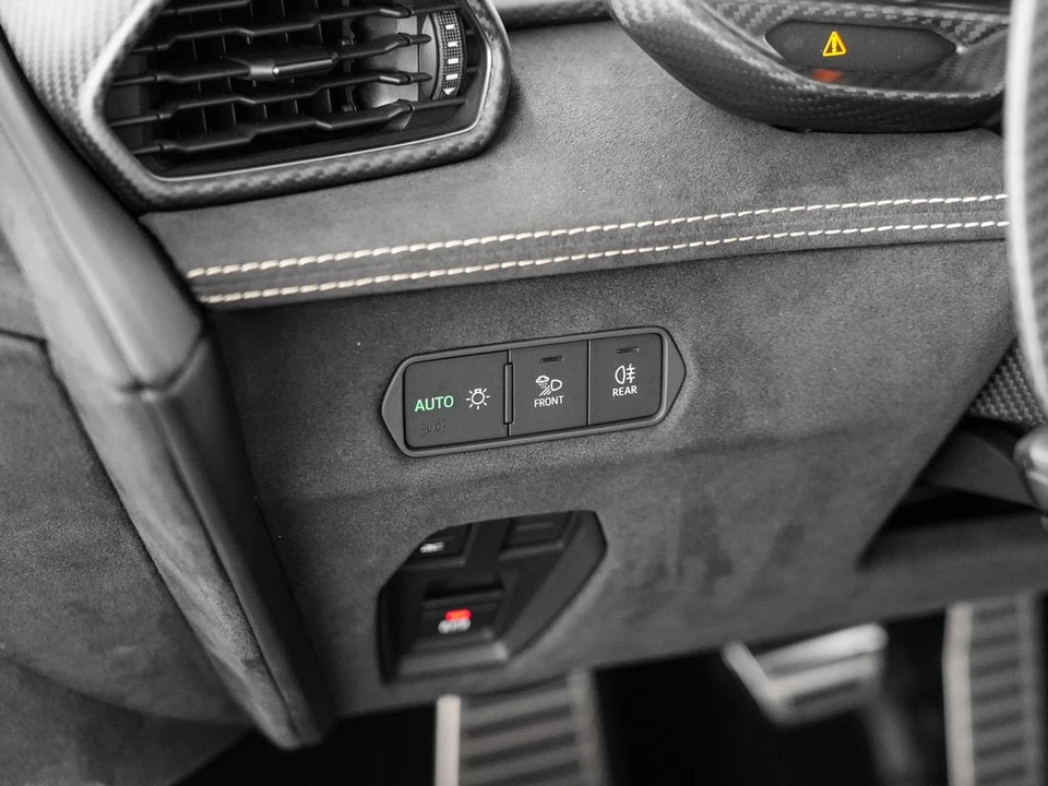 2026 Lamborghini Temerario - Image 20 of 31