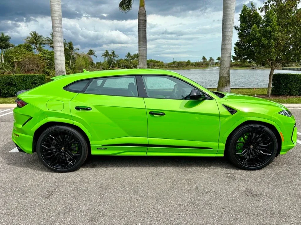 2026 Lamborghini Urus SE - Image 3 of 14