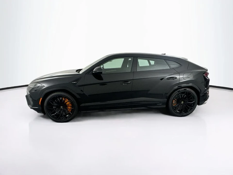 2026 Lamborghini Urus SE - Image 8 of 31