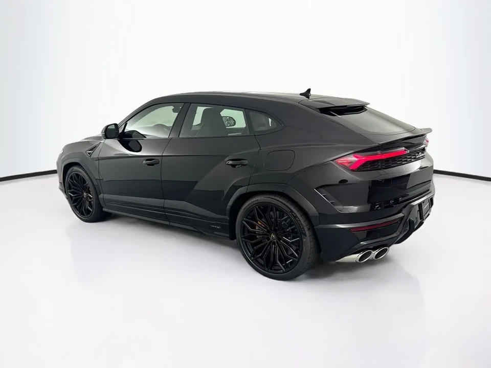 2026 Lamborghini Urus SE - Image 7 of 31