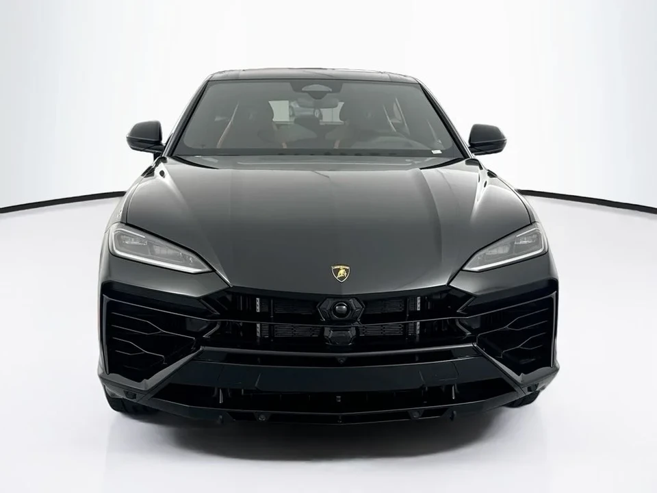 2026 Lamborghini Urus SE - Image 2 of 31