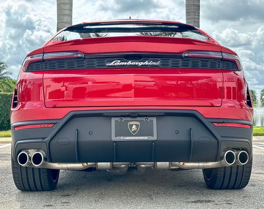 2026 Lamborghini Urus SE - Image 5 of 30