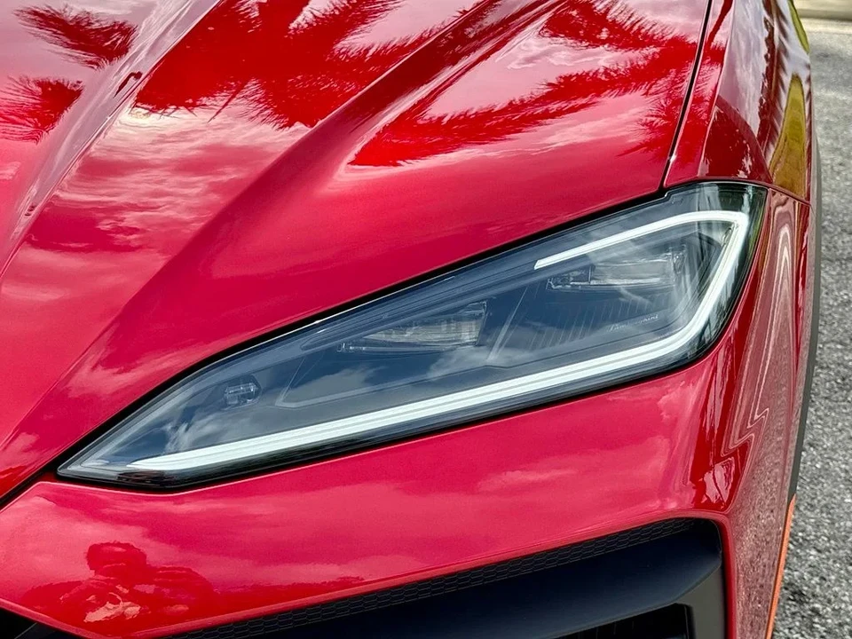 2026 Lamborghini Urus SE - Image 25 of 30