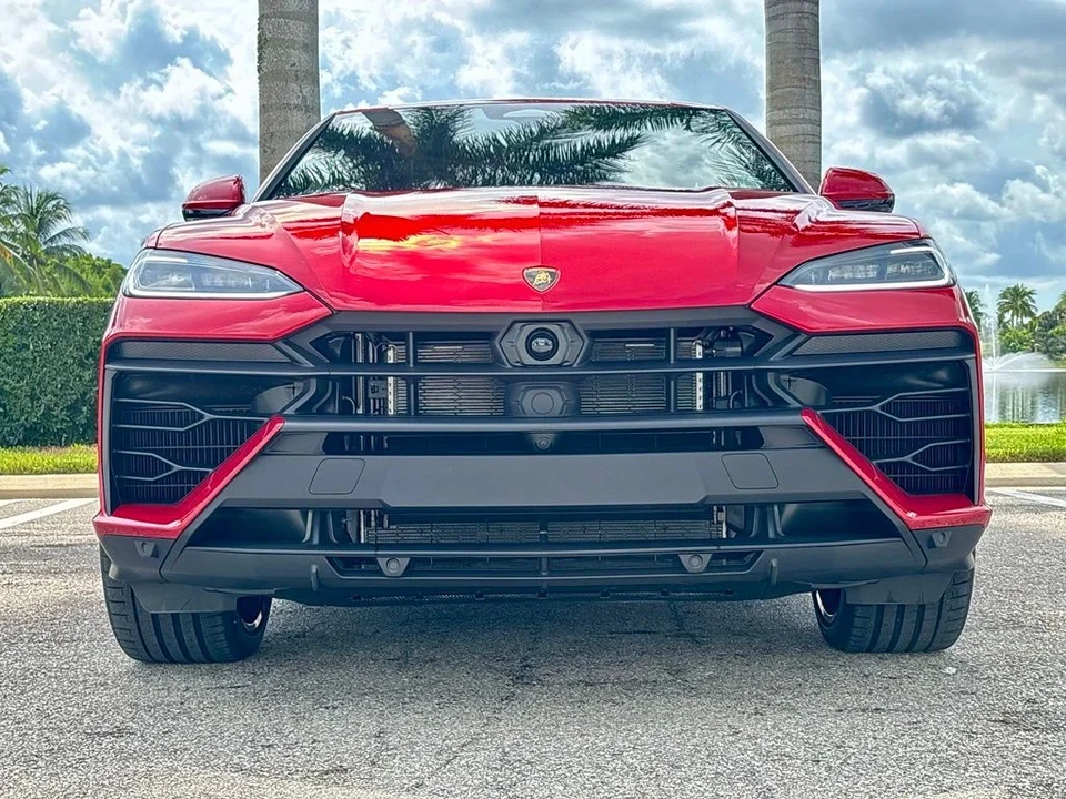 2026 Lamborghini Urus SE - Image 3 of 30