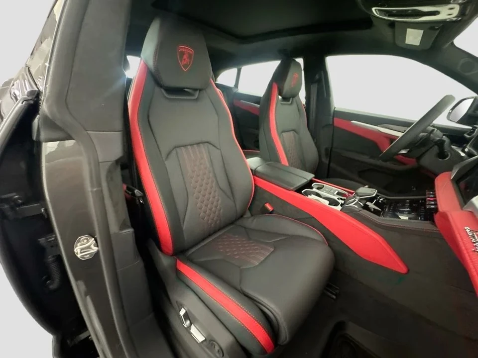 2026 Lamborghini Urus SE - Image 31 of 31