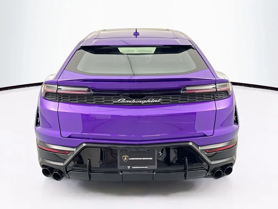 2026 Lamborghini Urus SE - Image 6 of 31