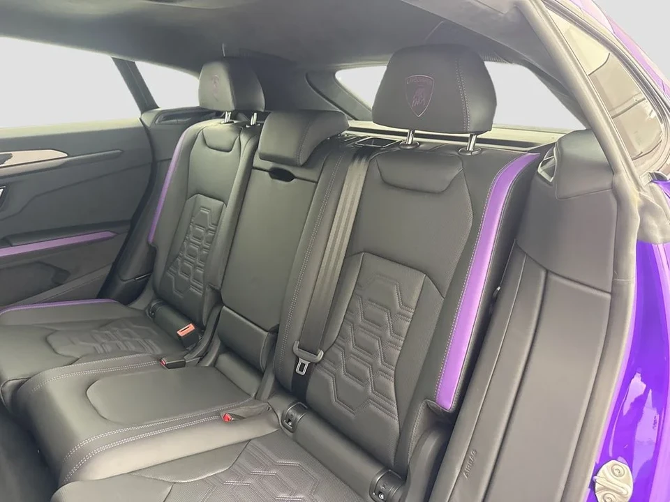 2026 Lamborghini Urus SE - Image 26 of 31