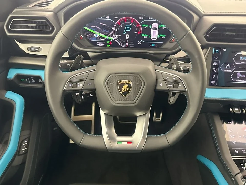 2026 Lamborghini Urus SE - Image 11 of 31