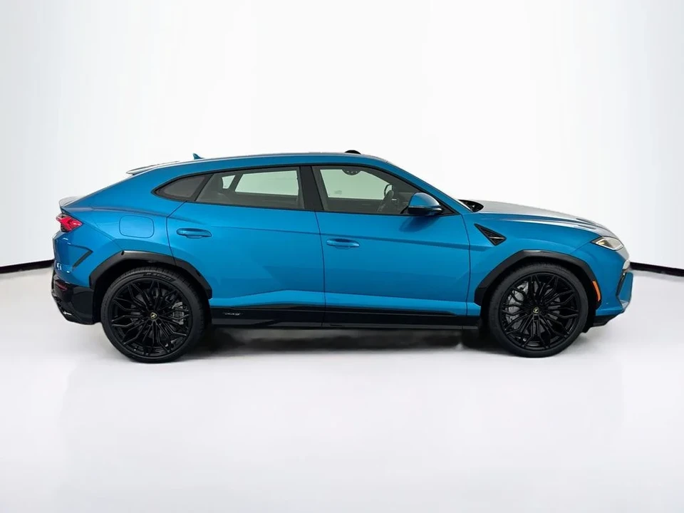 2026 Lamborghini Urus SE - Image 4 of 31