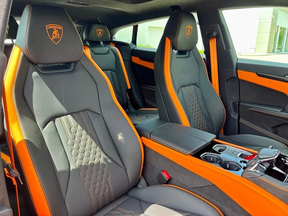 2026 Lamborghini Urus SE - Image 21 of 30