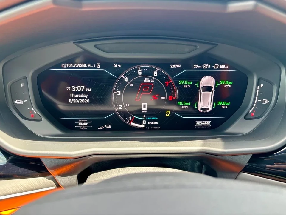 2026 Lamborghini Urus SE - Image 8 of 30