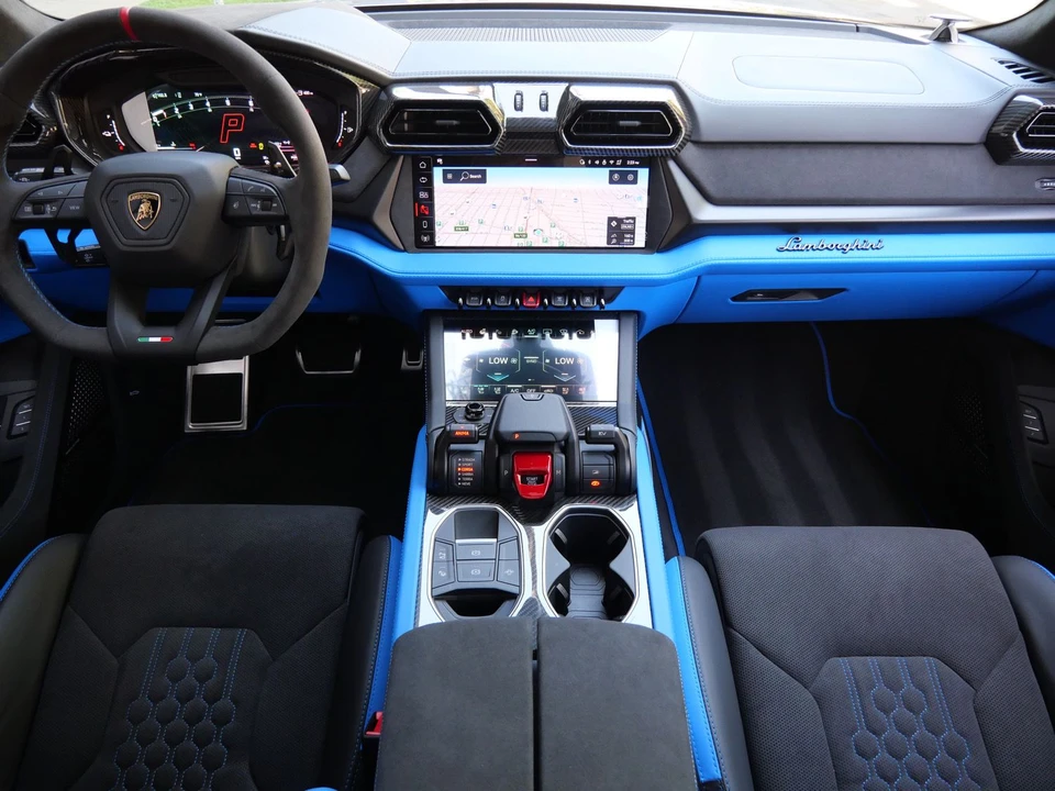 2026 Lamborghini Urus SE - Image 7 of 28