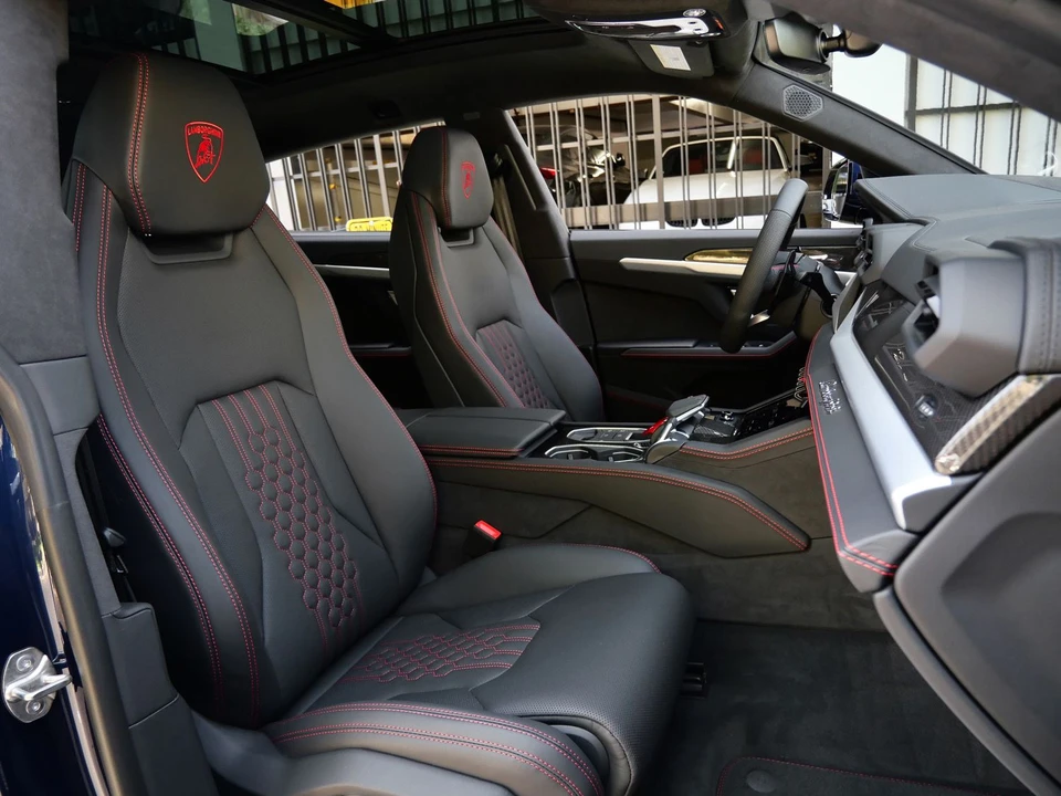 2026 Lamborghini Urus SE - Image 8 of 29