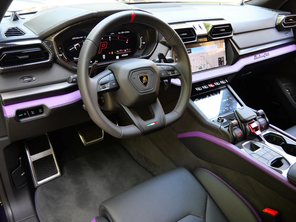 2026 Lamborghini Urus SE - Image 14 of 28