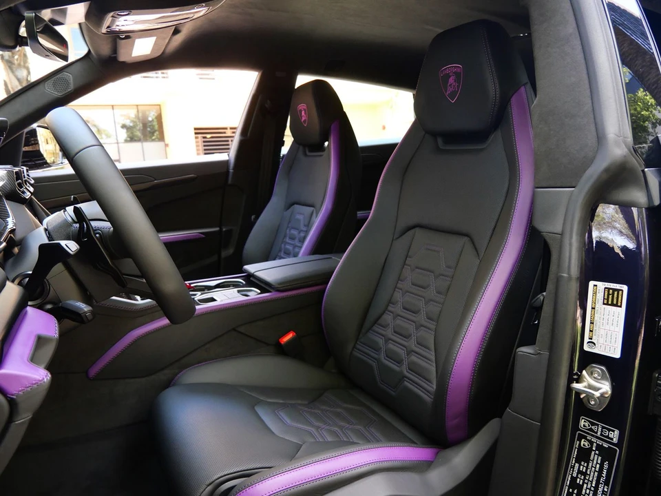 2026 Lamborghini Urus SE - Image 19 of 28