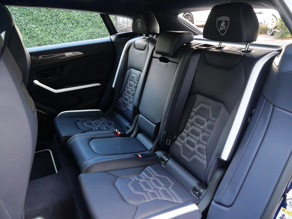 2026 Lamborghini Urus SE - Image 6 of 28