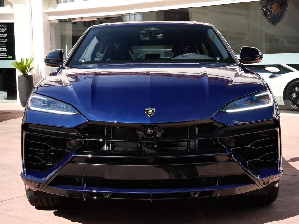 2026 Lamborghini Urus SE - Image 5 of 28
