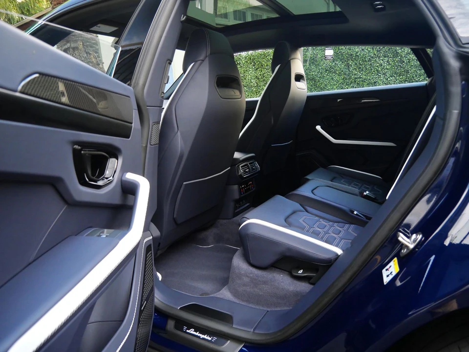 2026 Lamborghini Urus SE - Image 21 of 28