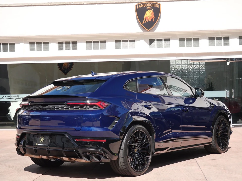 2026 Lamborghini Urus SE - Image 3 of 28
