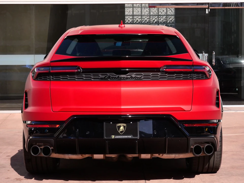 2026 Lamborghini Urus SE - Image 5 of 27
