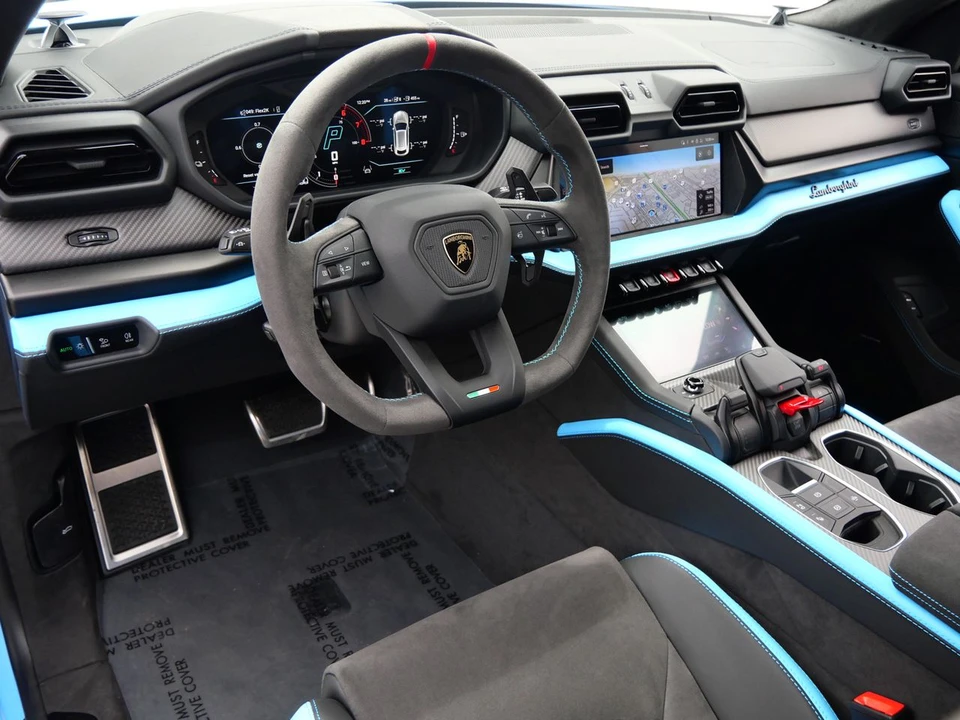 2026 Lamborghini Urus SE - Image 13 of 27