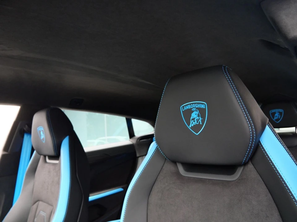 2026 Lamborghini Urus SE - Image 18 of 27